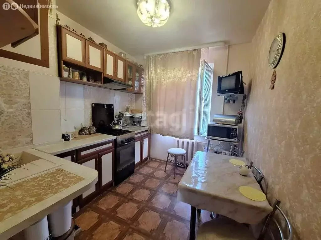 2-комнатная квартира: Симферополь, улица Маршала Жукова, 27 (48 м) - Фото 1