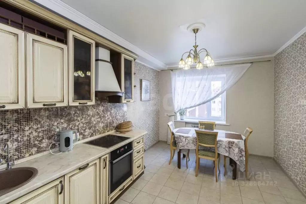 3-к кв. Тюменская область, Тюмень Первомайская ул., 60к1 (118.3 м) - Фото 1