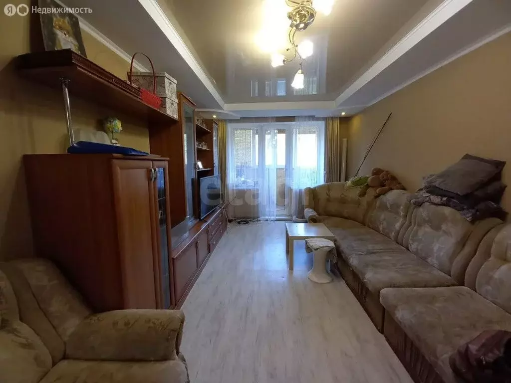 3-комнатная квартира: Златоуст, проспект 30-летия Победы, 13 (61.7 м) - Фото 1