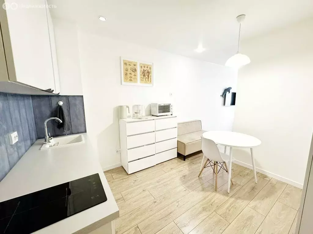 Квартира-студия: посёлок Парголово, улица Архитектора Белова, 6к3 ... - Фото 1