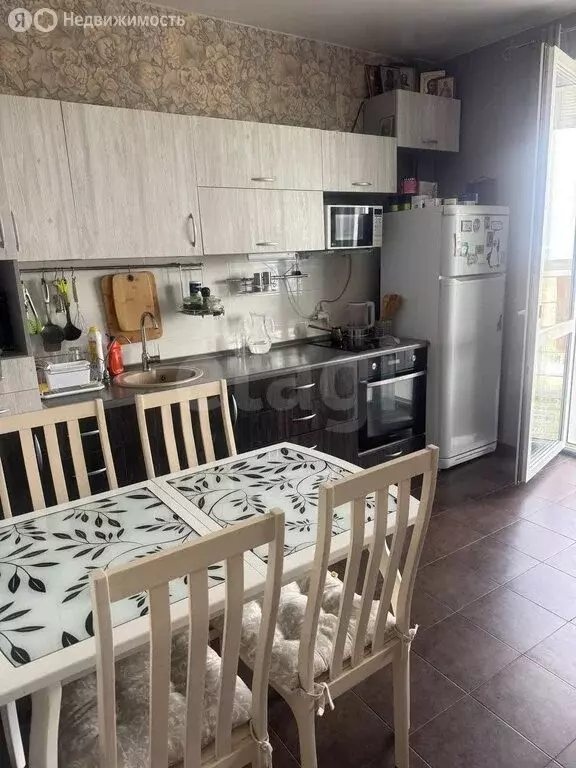 2-комнатная квартира: Пермь, улица Космонавта Беляева, 40Б (69 м) - Фото 1