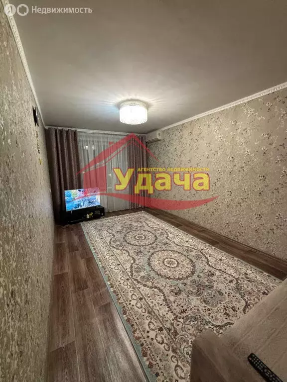 3-комнатная квартира: Орск, посёлок Строитель, улица Докучаева, 23 ... - Фото 1