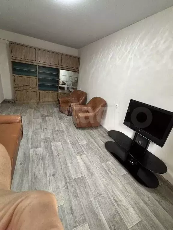 2-к. квартира, 49 м, 2/5 эт. - Фото 1