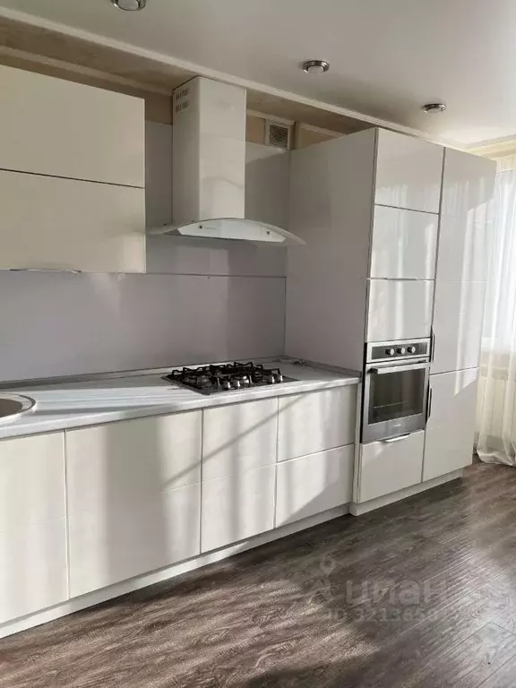 2-к кв. Кабардино-Балкария, Нальчик просп. Ленина, 3 (67.5 м) - Фото 1