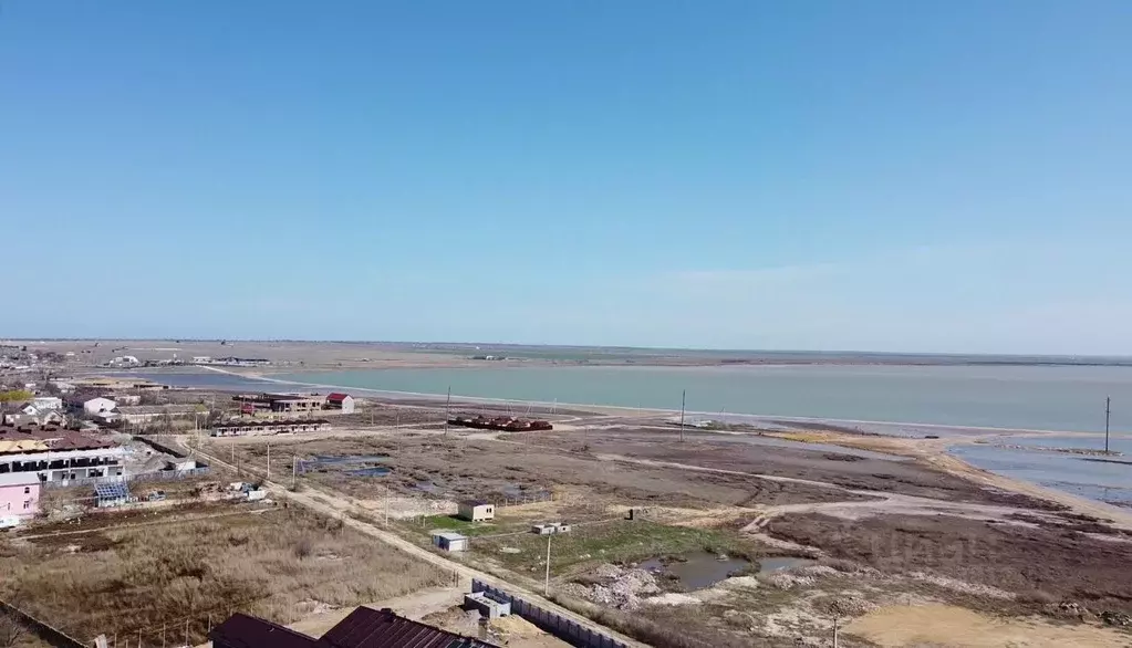 Участок в Крым, Черноморский район, с. Межводное  (1.0 сот.) - Фото 0