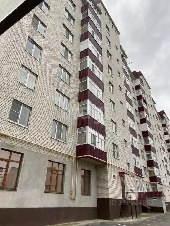 3-к кв. Карачаево-Черкесия, Черкесск Октябрьская ул., 376 (118.4 м) - Фото 1