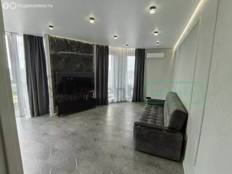 2-комнатная квартира: Калининград, улица Гайдара, 90 (65.2 м) - Фото 1