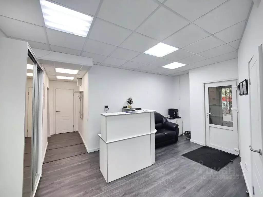 Офис в Мурманская область, Мурманск Октябрьская ул., 26 (60 м) - Фото 2