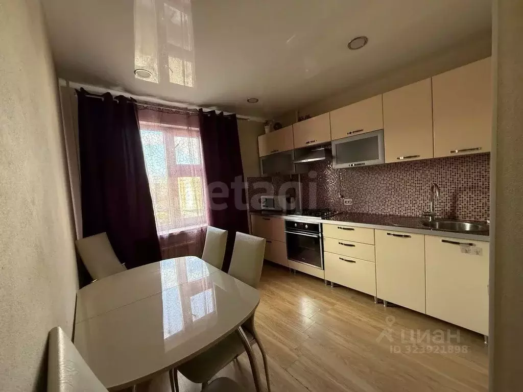 3-к кв. Ямало-Ненецкий АО, Новый Уренгой Мирный мкр, 4/2 (60.0 м) - Фото 1