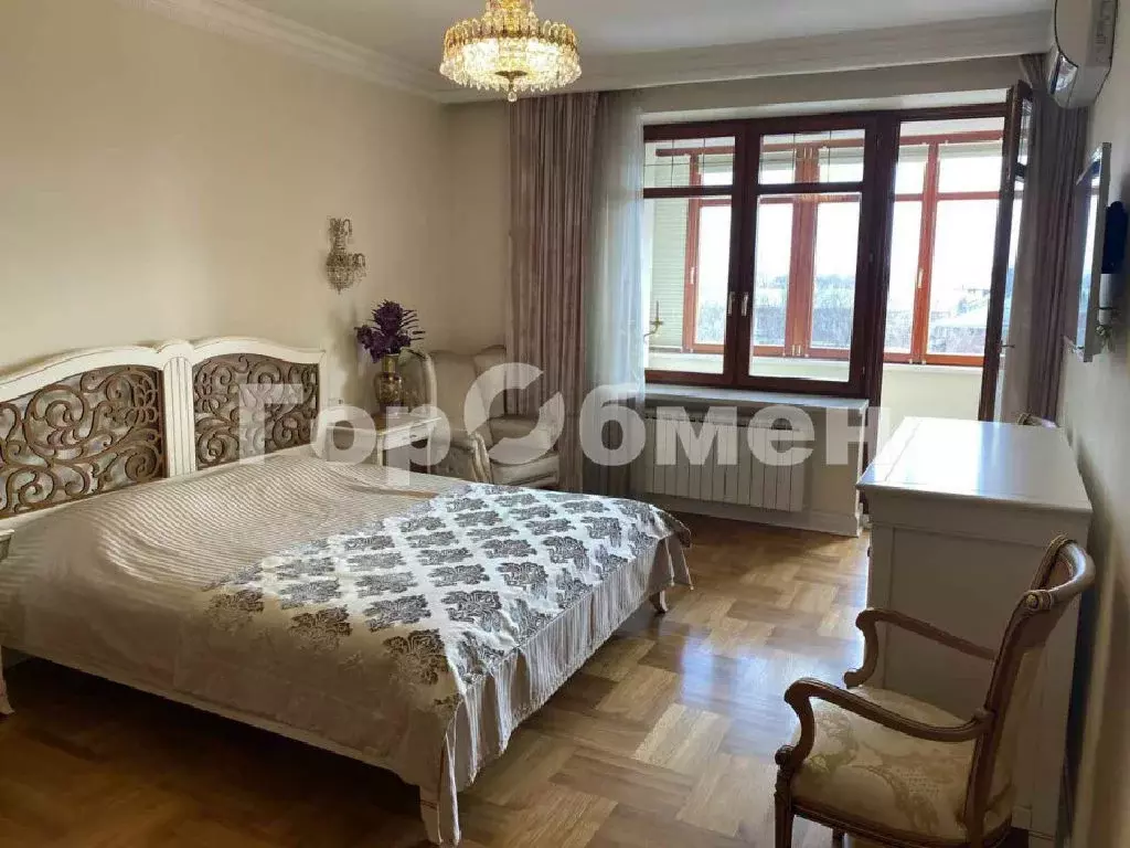 Продается 4-комнатная квартира - Фото 2