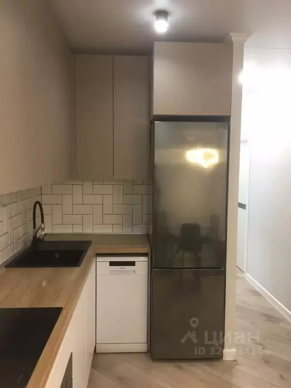 3-к кв. Астраханская область, Астрахань ул. Бехтерева, 2А (54.5 м) - Фото 2