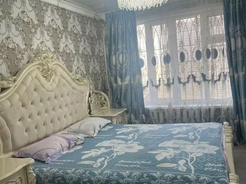 5-к кв. Дагестан, Махачкала ул. Ирчи Казака (150.0 м) - Фото 0