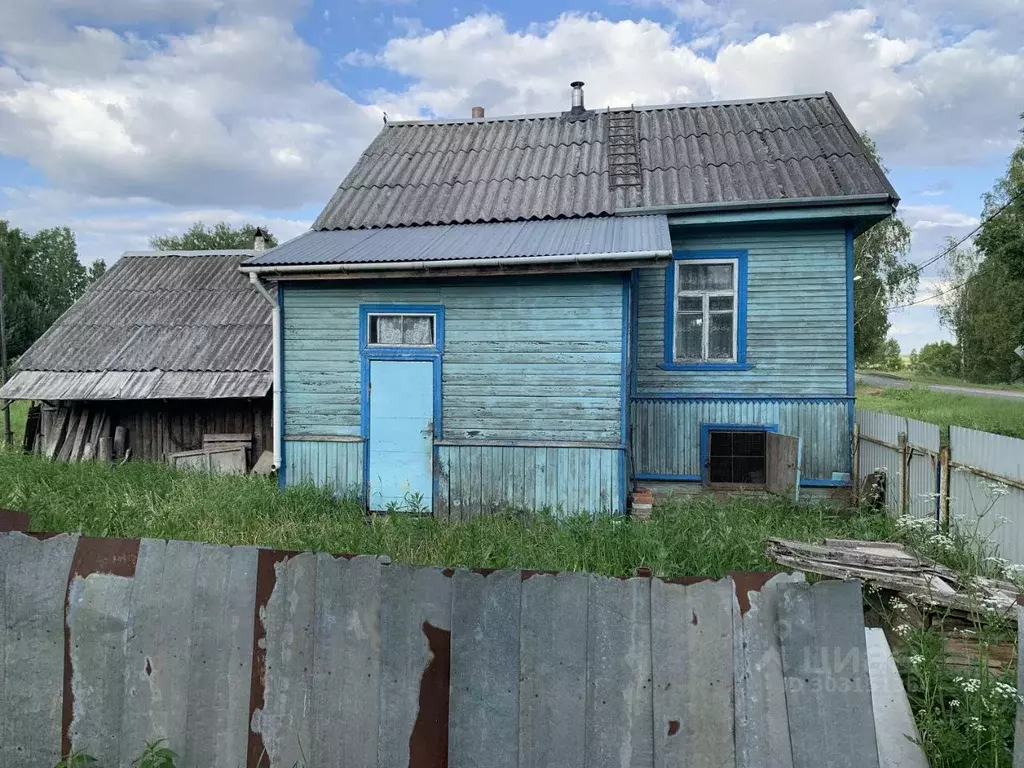 Дом в Новгородская область, Новгородский район, Савинское с/пос, д. ... - Фото 1