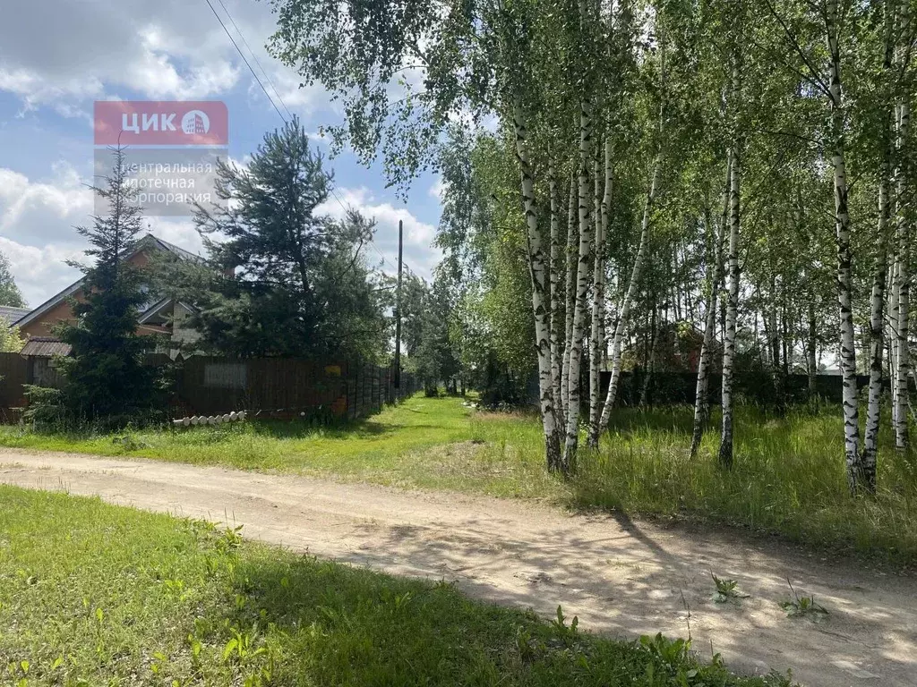 Участок в Рязанская область, Рязанский район, Дубровическое с/пос, с. ... - Фото 0