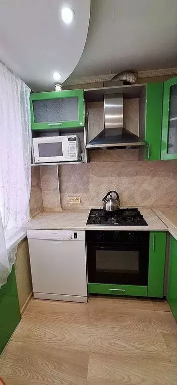 3-к. квартира, 63 м, 1/5 эт. - Фото 0