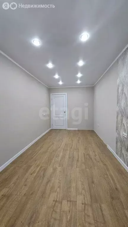 3-комнатная квартира: Тобольск, Октябрьская улица, 57 (60.8 м) - Фото 2