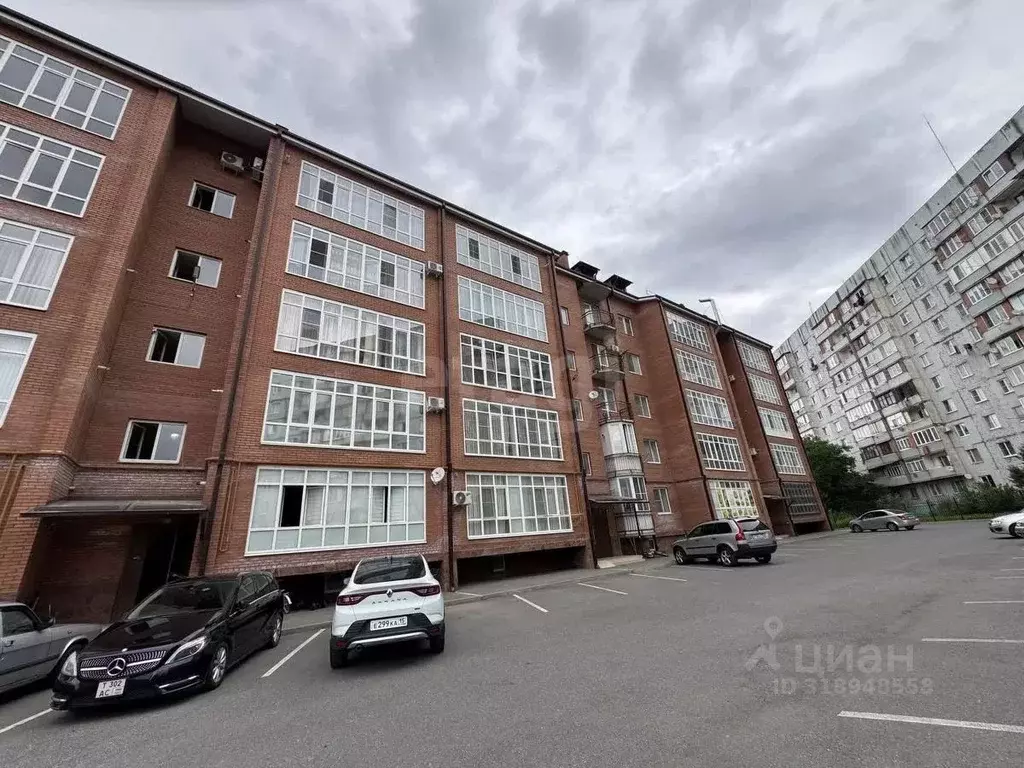 3-к кв. Северная Осетия, Владикавказ ул. Астана Кесаева, 39 (112.0 м) - Фото 1