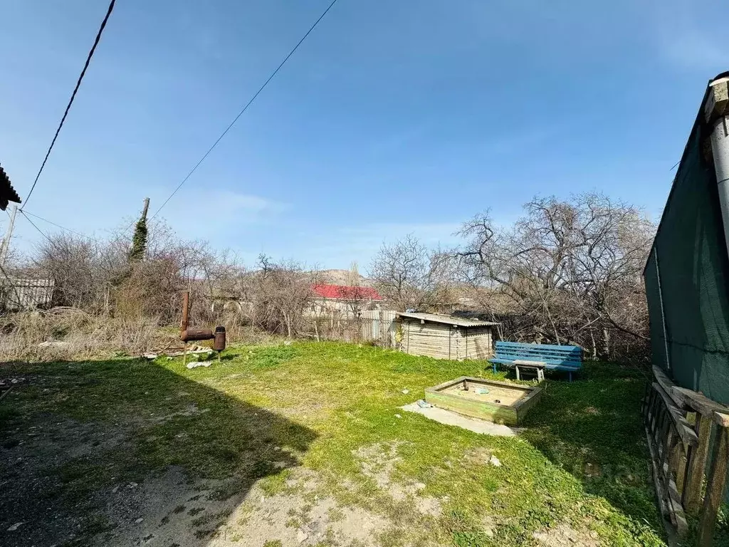 Участок в Крым, Феодосия муниципальный округ, Щебетовка пгт  (2.4 ... - Фото 0
