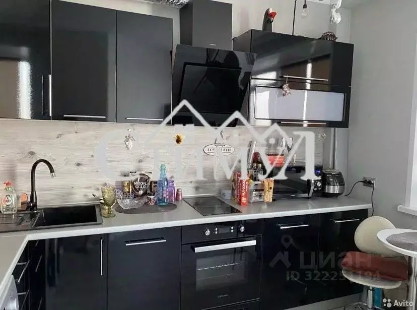 2-к кв. Хакасия, Абакан ул. Комарова, 9Б (56.0 м) - Фото 1