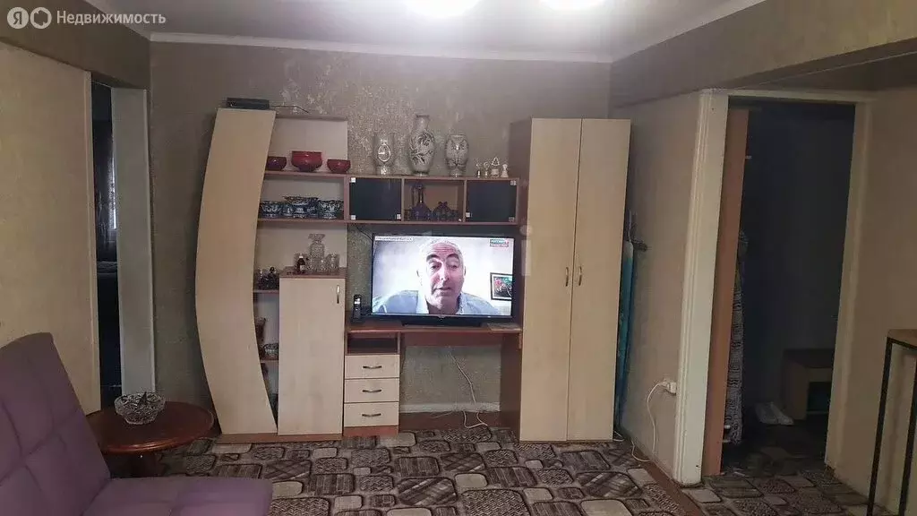 3-комнатная квартира: Бийск, площадь 9 Января, 6/1 (59 м) - Фото 1