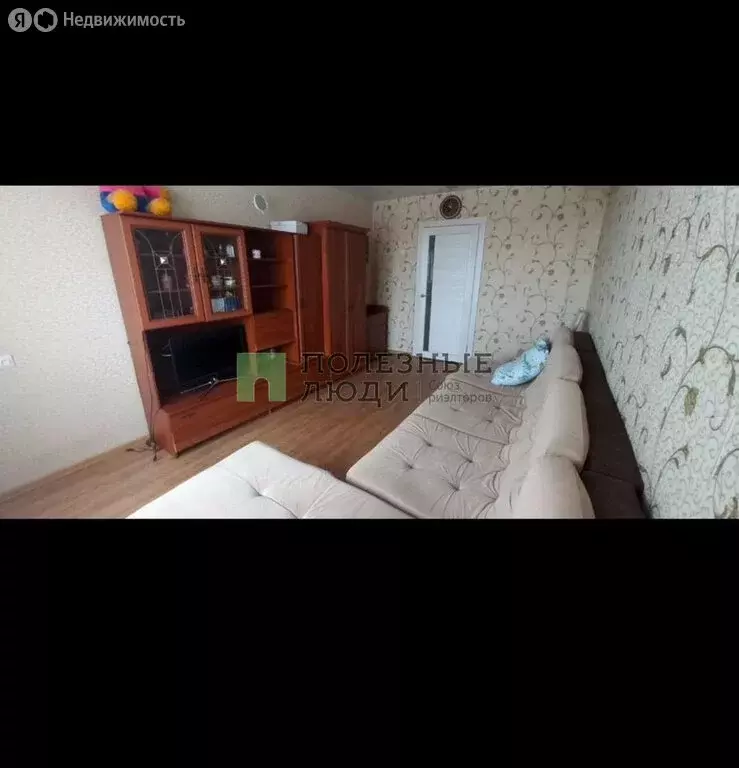 3-комнатная квартира: Красноярск, 2-я Краснофлотская улица, 22 (68 м) - Фото 0