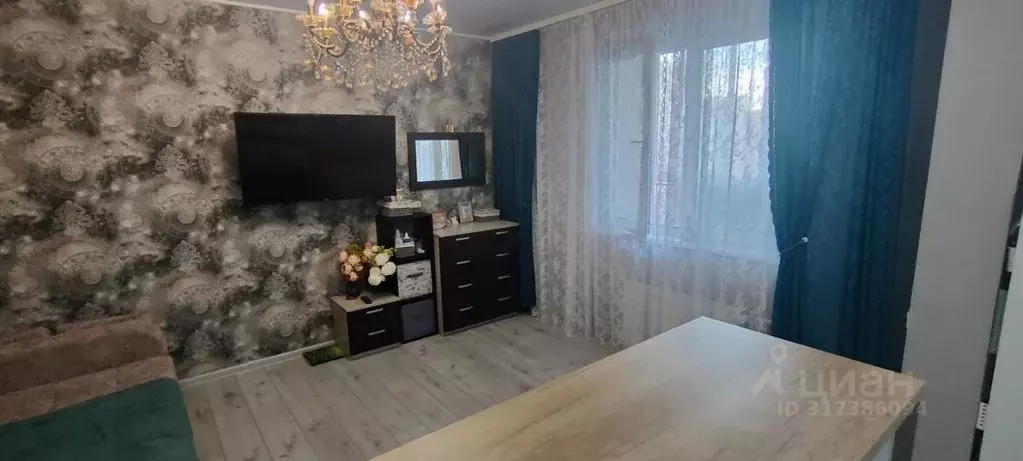 2-к кв. Челябинская область, Челябинск ул. Молодогвардейцев, 74 (64.0 ... - Фото 1