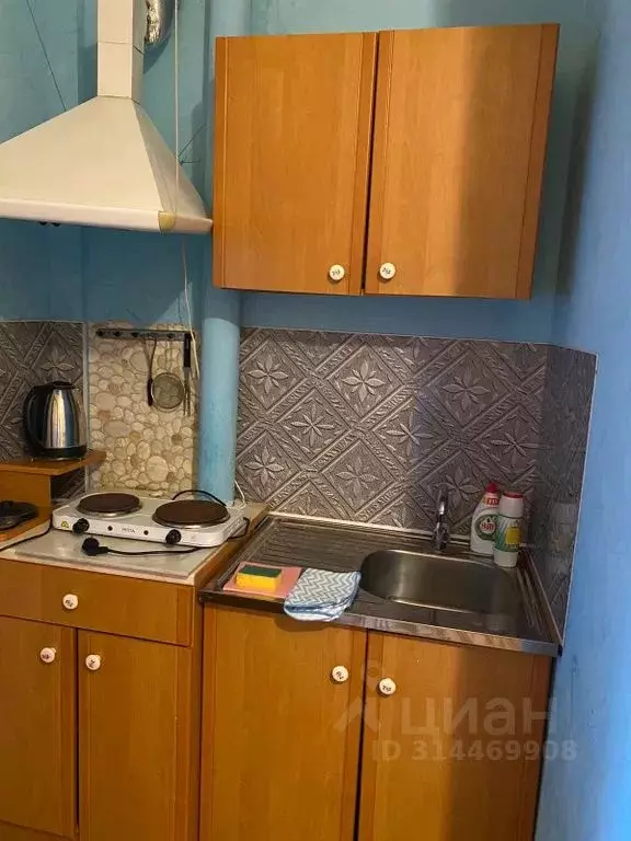 1-к кв. Крым, Алушта ул. Октябрьская, 7/5 (30.0 м) - Фото 1