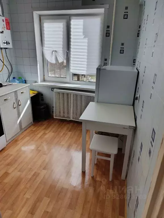 1-к кв. Брянская область, Брянск Донбасская ул., 57 (30.9 м) - Фото 2