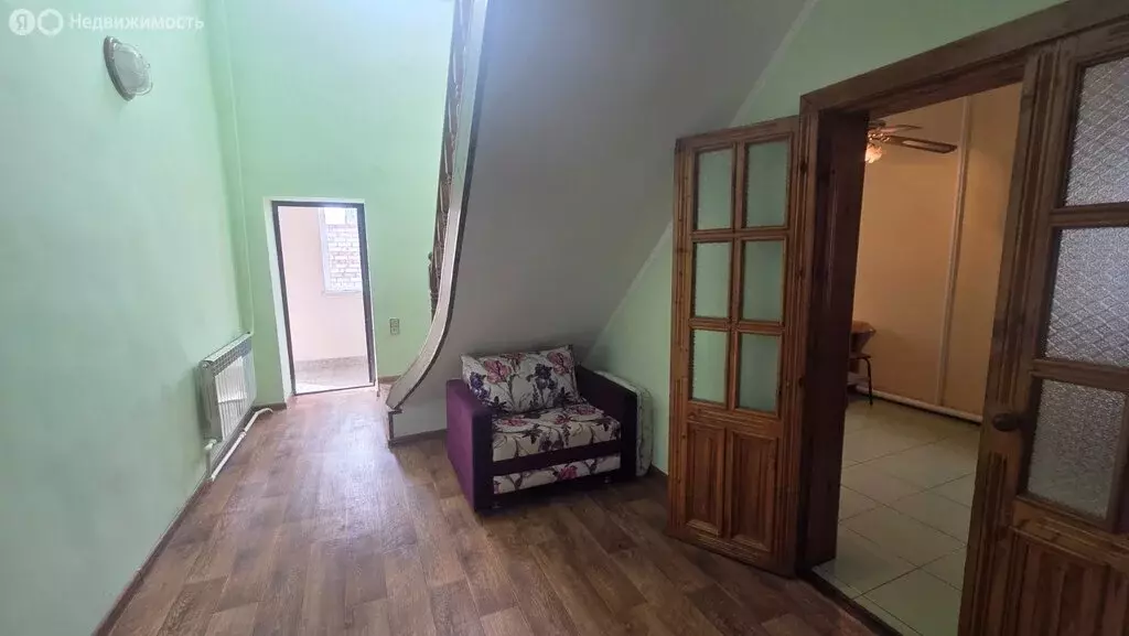 Дом в Волгоград, посёлок Ангарский, Новосельская улица (181 м) - Фото 1