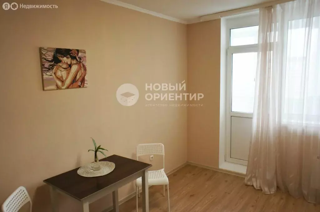 1-комнатная квартира: Екатеринбург, улица Краснолесья, 24 (49.4 м) - Фото 1