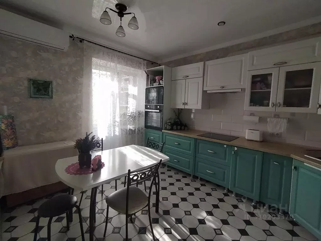 2-к кв. Ставропольский край, Ставрополь ул. Чехова, 75 (74.0 м) - Фото 0