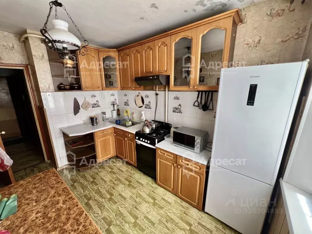 2-к кв. Волгоградская область, Волгоград ул. 8-й Воздушной Армии, 15А ... - Фото 1
