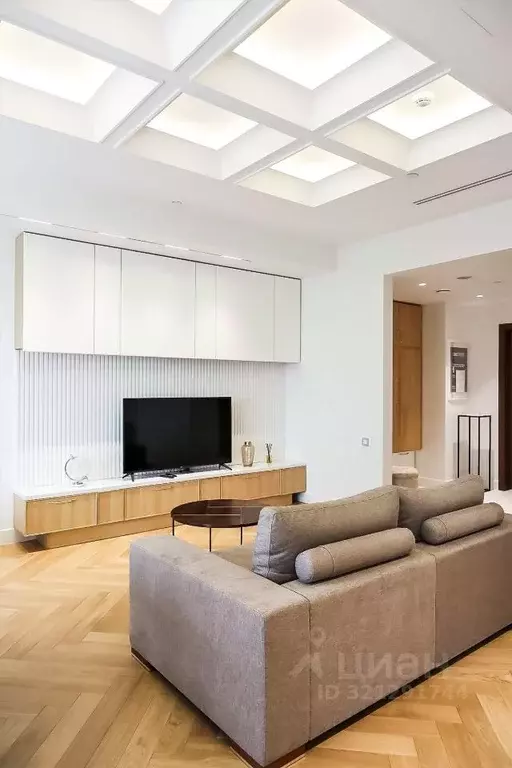 2-к кв. Москва 1-й Красногвардейский проезд, 15 (87.1 м) - Фото 1