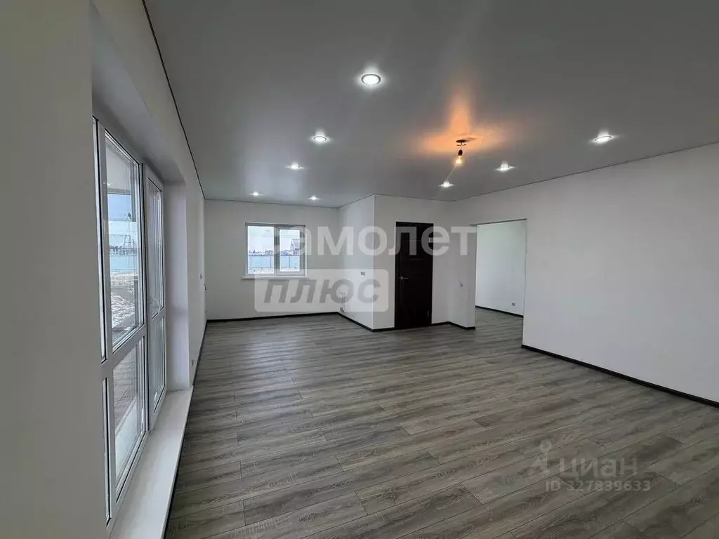 Дом в Омская область, Омский район муниципальный округ, с. Троицкое ... - Фото 2