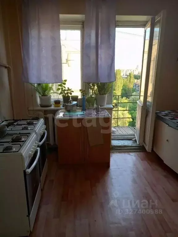 Комната Воронежская область, Воронеж ул. Артамонова, 36 (12.0 м) - Фото 1