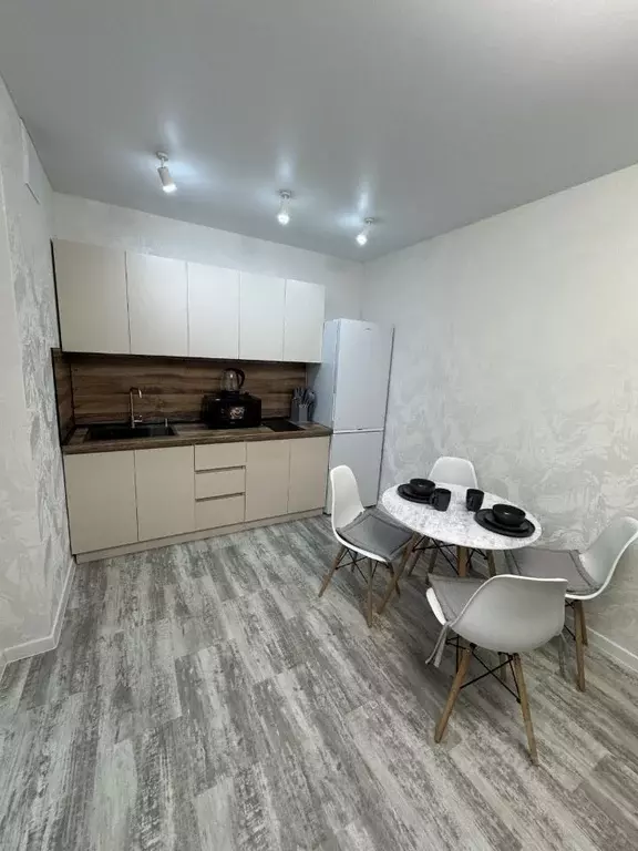 2-к кв. Удмуртия, Завьяловский район, с. Первомайский ул. Оружейников, ... - Фото 1