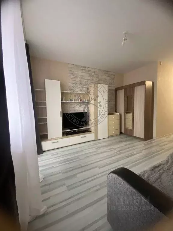 Студия Свердловская область, Екатеринбург ул. Чемпионов, 3 (29.4 м) - Фото 2