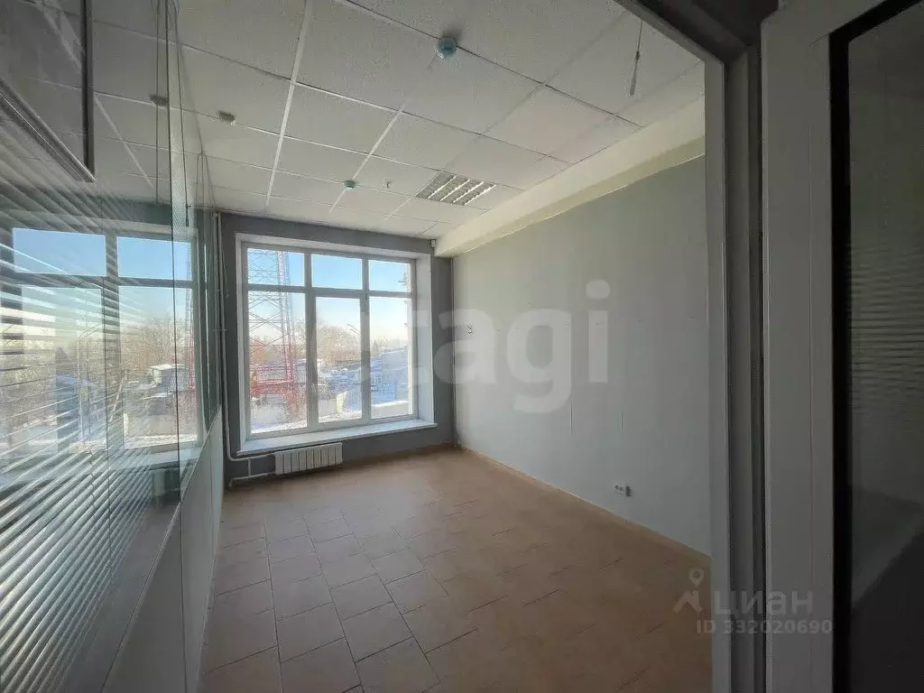 Офис в Тюменская область, Тюмень Полевая ул., 109с9 (20 м) - Фото 1