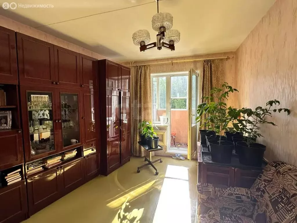 5-комнатная квартира: Нижний Тагил, улица Калинина, 117 (85.4 м) - Фото 1