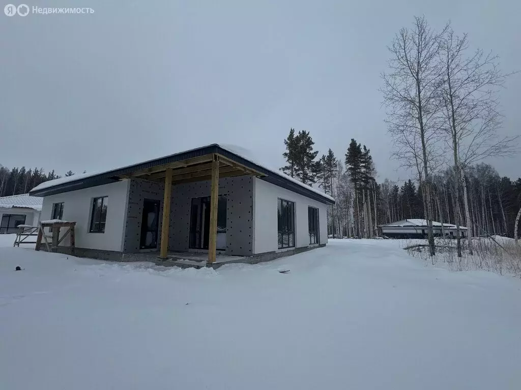 Дом в Свердловская область, муниципальное образование Екатеринбург, ... - Фото 0