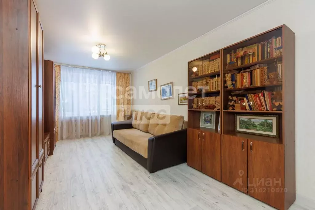 2-к кв. Брянская область, Брянск Орловская ул., 19 (47.5 м) - Фото 1