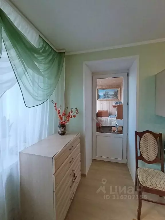 3-к кв. Воронежская область, Воронеж ул. Артамонова, 7 (80.0 м) - Фото 0