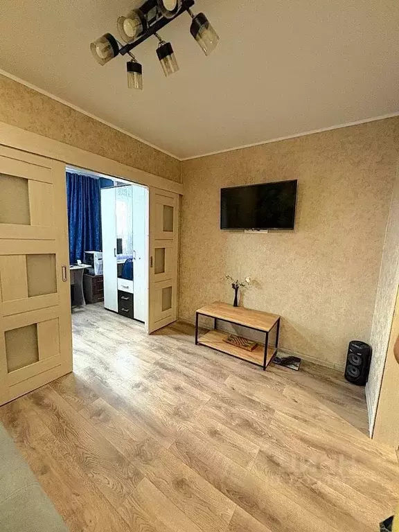 3-к кв. Саратовская область, Энгельс Ленинградская ул., 5 (63.5 м) - Фото 2