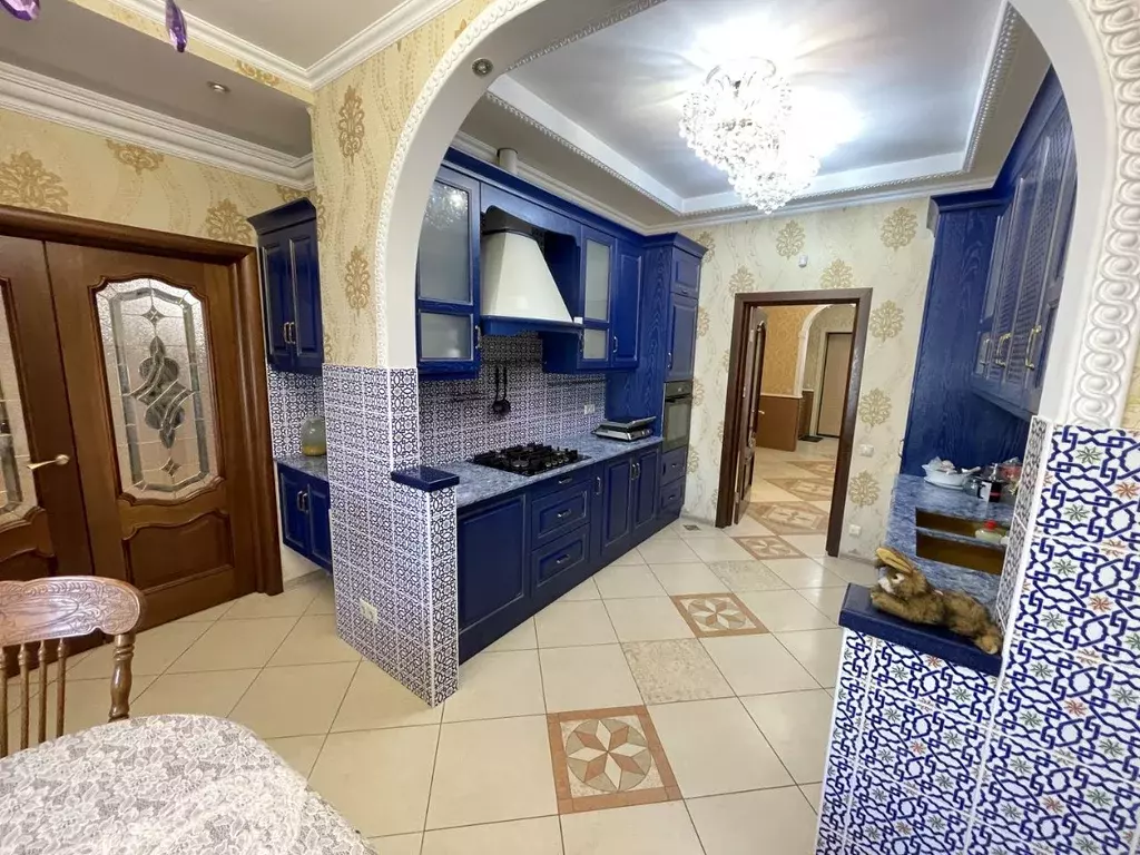 4-к кв. Татарстан, Казань ул. Хади Атласи, 9 (136.2 м) - Фото 1