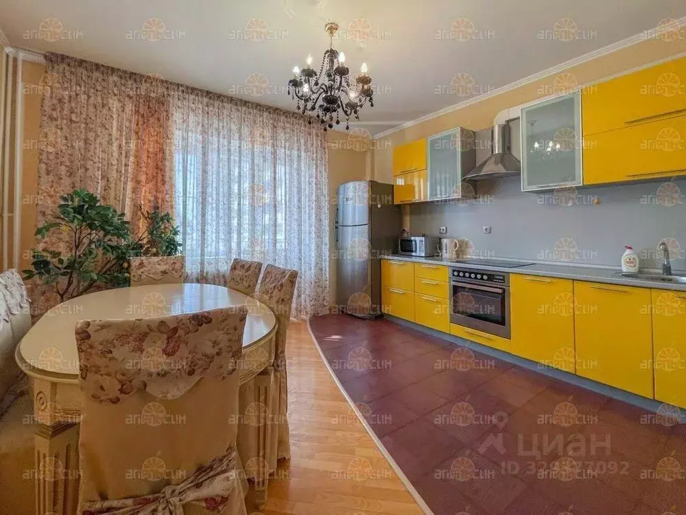 2-к кв. Ставропольский край, Ставрополь ул. Лермонтова, 210 (90.0 м) - Фото 1