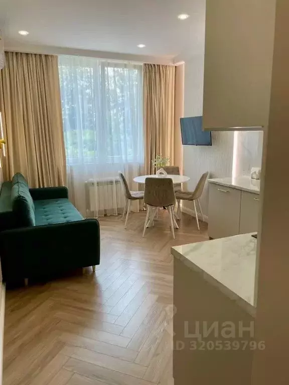 2-к кв. Краснодарский край, Сочи ул. Яна Фабрициуса, 2/23Мк1 (38.0 м) - Фото 0