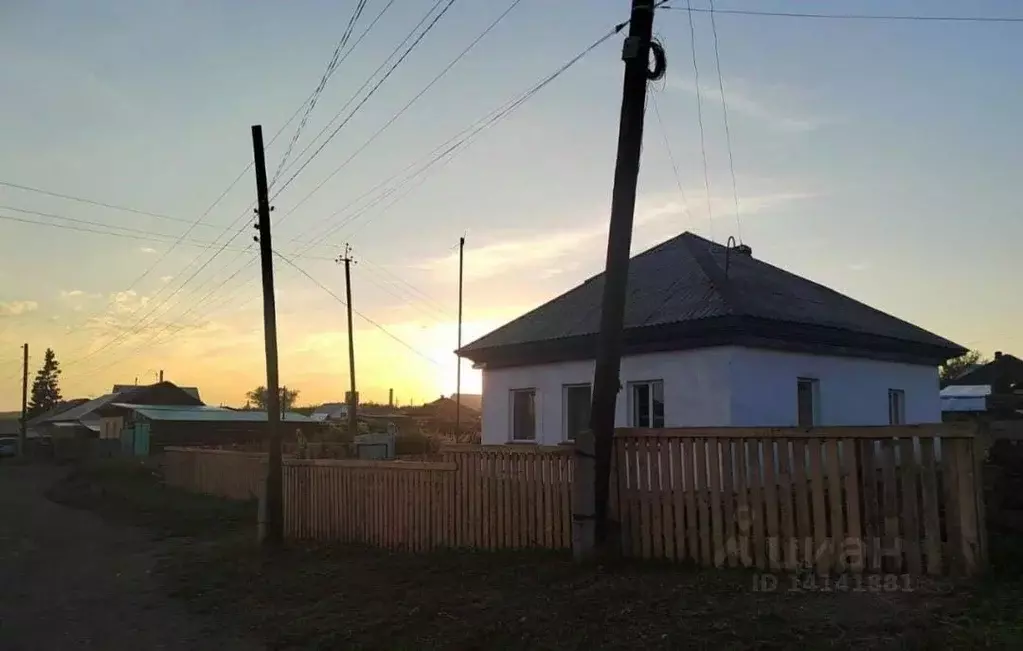 Дом в Новосибирская область, Тогучин Озерная ул. (57 м) - Фото 0