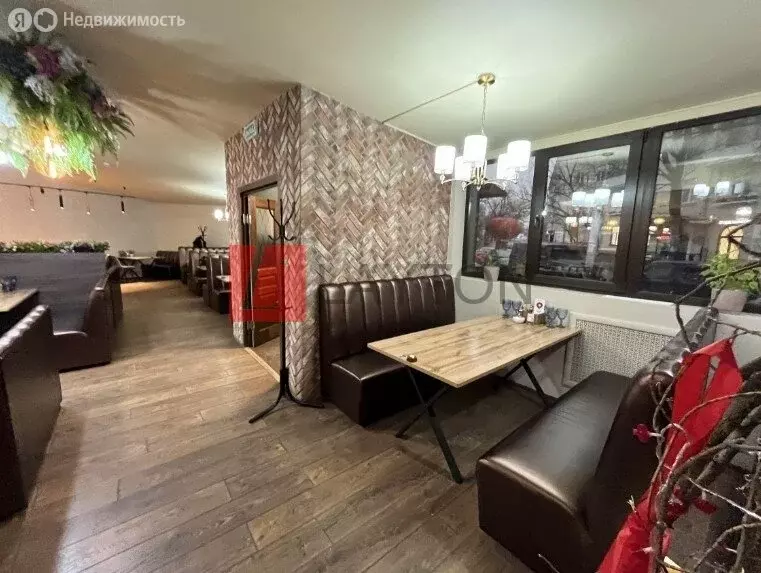 Помещение свободного назначения (226 м) - Фото 1