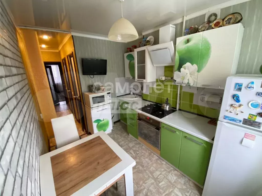 2-к. квартира, 50 м, 4/9 эт. - Фото 0