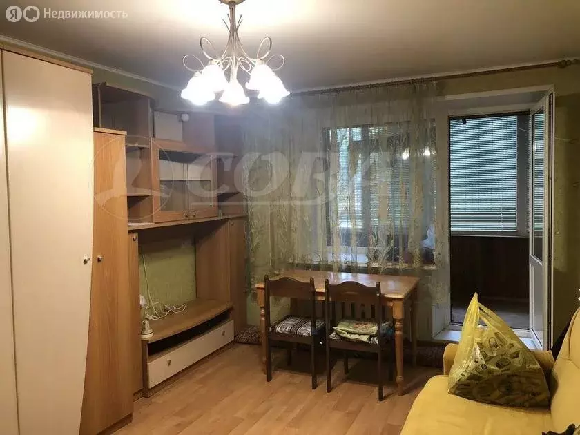 2-комнатная квартира: Тюмень, улица Мельникайте, 50А (46 м) - Фото 1